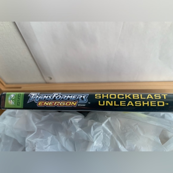 Transformers Energon Shockblast Unleashed DVD Game; Includes Bonus Episodes - Picture 2 of 4